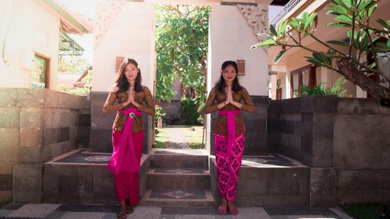 The Kanha Palace Batununggul Ngoại thất bức ảnh